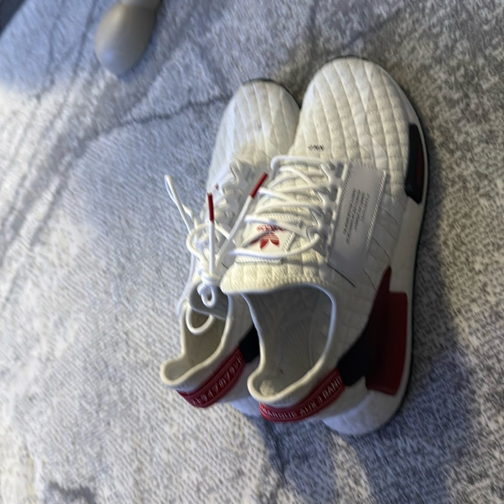 Men’s size 11 shoes
